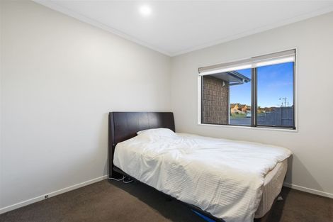 Photo of property in 37 Whitney Place, Rototuna North, Hamilton, 3210