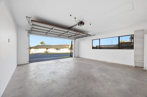 Photo of property in 3 Marlin Street, West Harbour, Auckland, 0618
