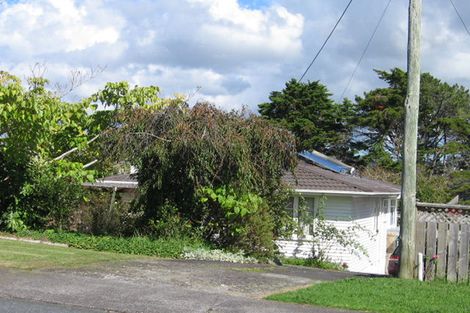 Photo of property in 28 Abbotleigh Avenue, Te Atatu Peninsula, Auckland, 0610
