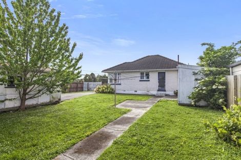 Photo of property in 11 Pembroke Street, Avondale, Christchurch, 8061