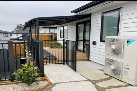 Photo of property in 74 Mettam Drive, Swanson, Auckland, 0614