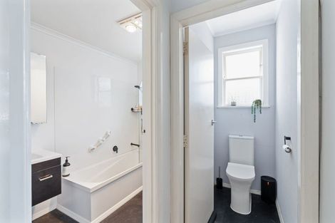 Photo of property in 5 Kawiu Road, Levin, 5510