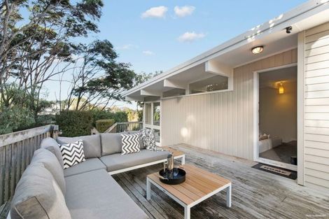 Photo of property in 1/7 Odette Road, Totara Vale, Auckland, 0629