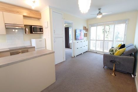 Photo of property in 11/72 Kitchener Road, Milford, Auckland, 0620