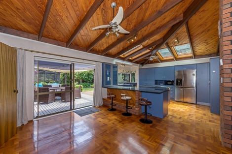 Photo of property in 20 Zita Avenue, Matakatia, Whangaparaoa, 0930