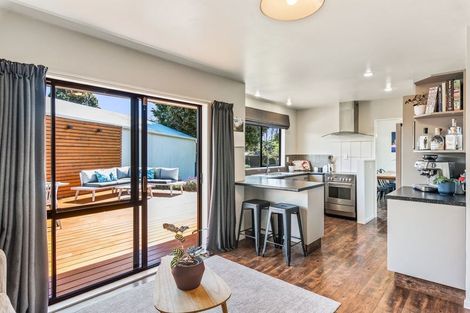 Photo of property in 37 Campbell Avenue, Paraparaumu, 5032