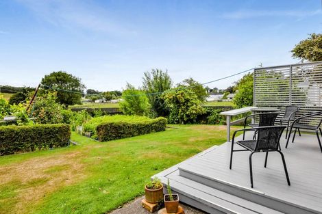 Photo of property in 22 Mills Street, Eltham, 4322