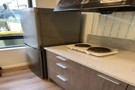 Photo of property in 3 Kahu Close, Orewa, 0931