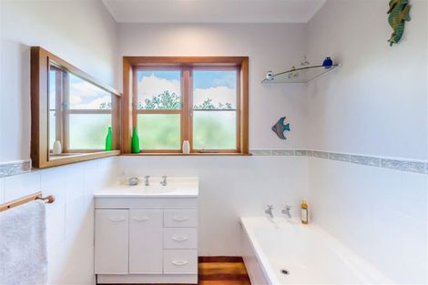 Photo of property in 27 Sweetman Avenue, Paraparaumu Beach, Paraparaumu, 5032