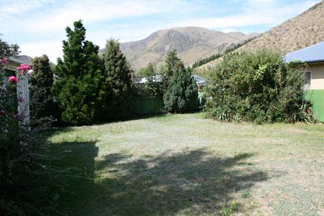 Photo of property in 19 Sutherland Road, Omarama, 9412