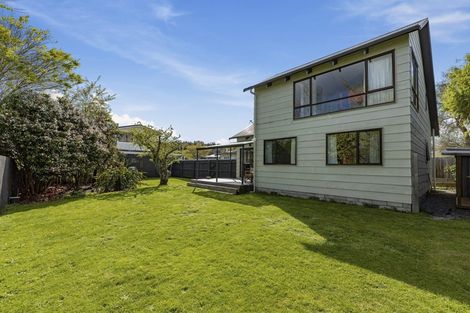 Photo of property in 2/9 Weka Road, Waipahihi, Taupo, 3330