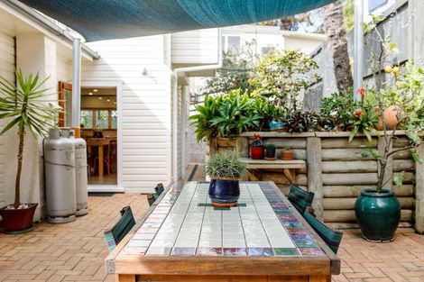 Photo of property in 242 Pohutukawa Avenue, Ohope, 3121