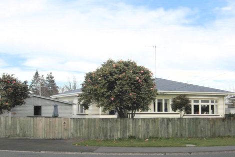 Photo of property in 13 Howden Road, Fairfield, Hamilton, 3214