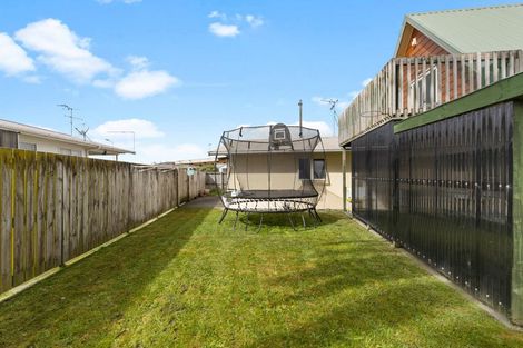 Photo of property in 2 Mcpherson Drive, Morrinsville, 3300