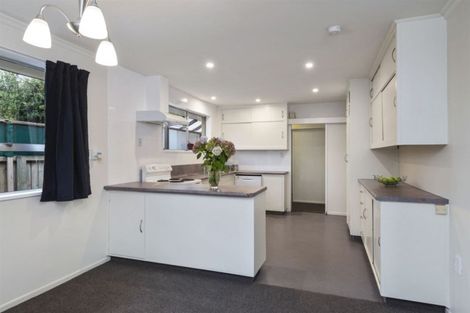 Photo of property in 35 Larnach Street, Waimairi Beach, Christchurch, 8083