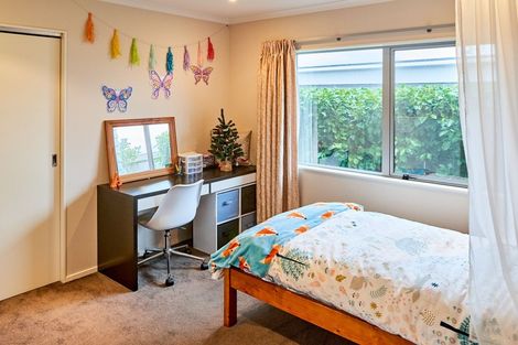 Photo of property in 12 Peel Lane, Aotea, Porirua, 5024