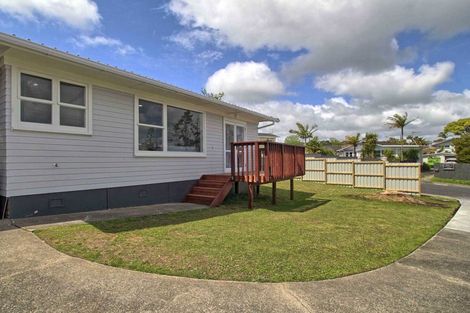 Photo of property in 1/3 Flaxdale Street, Birkdale, Auckland, 0626