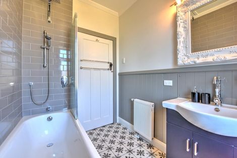 Photo of property in 6 Charlton Road, Gore, 9710