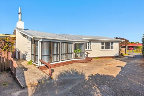 Photo of property in 49 Toru Road, Paraparaumu Beach, Paraparaumu, 5032