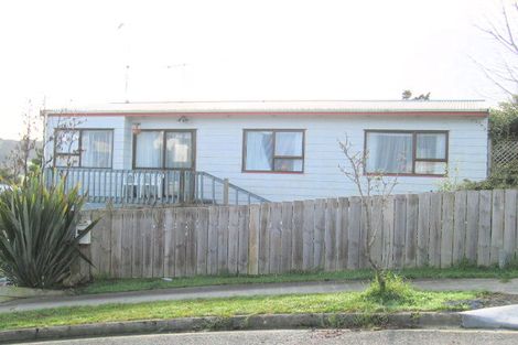 Photo of property in 16 Logan Place, Te Kamo, Whangarei, 0112