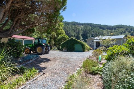 Photo of property in 808 Whitemans Valley Road, Whitemans Valley, Upper Hutt, 5371