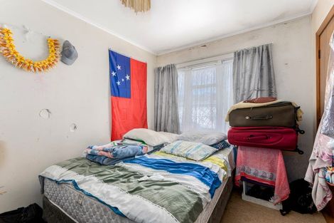 Photo of property in 71-73 Leicester Street, Cannons Creek, Porirua, 5024
