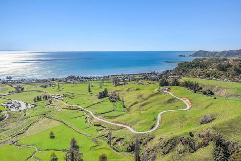 Photo of property in 706 Abel Tasman Drive, Clifton, Takaka, 7183