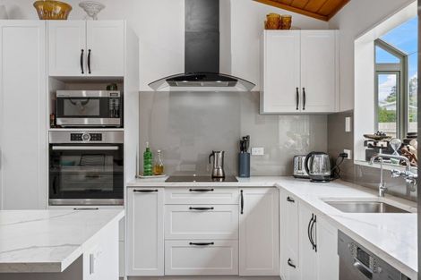 Photo of property in 14a Trigg Road, Huapai, Kumeu, 0810