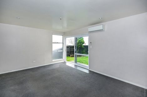 Photo of property in 2/72 Springs Road, Hornby, Christchurch, 8042