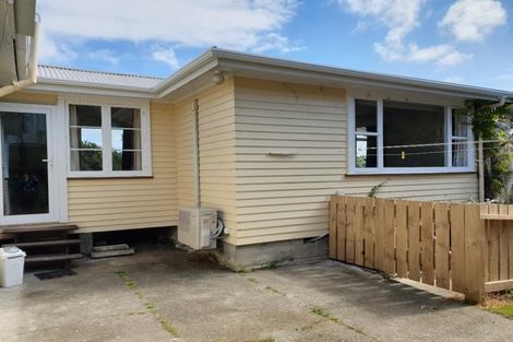 Photo of property in 15 Kiriwai Road, Paremata, Porirua, 5024
