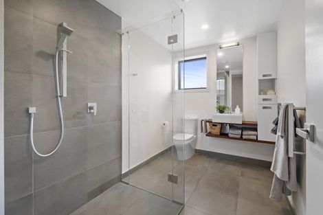 Photo of property in 67 Ruapehu Drive, Fitzherbert, Palmerston North, 4410