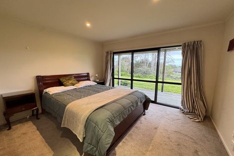 Photo of property in 1435 Old North Road, Helensville, 0875