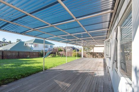 Photo of property in 22 Hugh Green Drive, Pinehill, Auckland, 0632