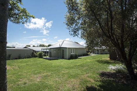 Photo of property in 4 Lynbert Road, Lynmore, Rotorua, 3010