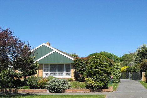Photo of property in 27 Arlington Street, Burnside, Christchurch, 8053