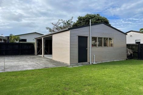 Photo of property in 33 Kilkelly Avenue, Pinehill, Auckland, 0632
