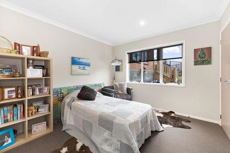 Photo of property in 174 Forest Hill Road, Henderson, Auckland, 0612