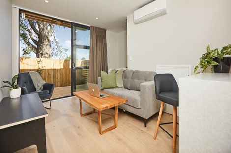 Photo of property in 80 Mckenzie Road, Mangere Bridge, Auckland, 2022