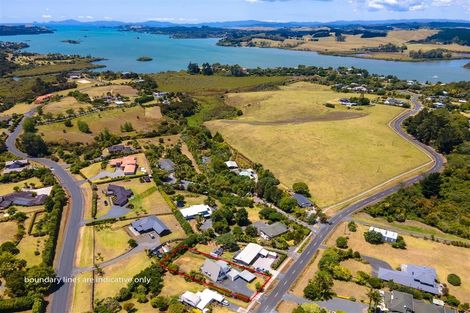Photo of property in 27 Skudders Beach Road, Kerikeri, 0294