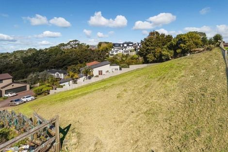 Photo of property in 107 Penguin Drive, Murrays Bay, Auckland, 0630