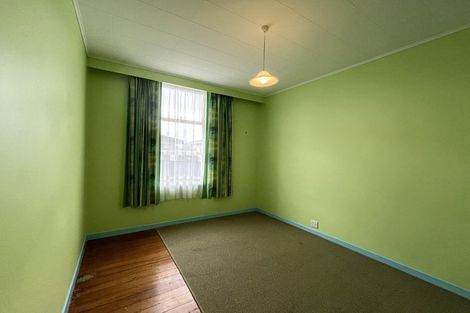 Photo of property in 20 Holsworthy Road, Lower Vogeltown, New Plymouth, 4310