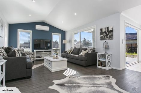 Photo of property in 32 Mike Smith Drive, Cambridge, 3434