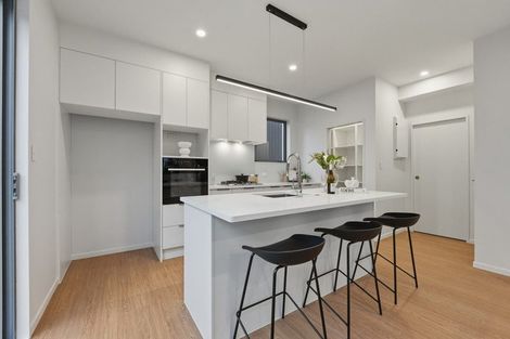 Photo of property in 72a Sycamore Drive, Sunnynook, Auckland, 0620