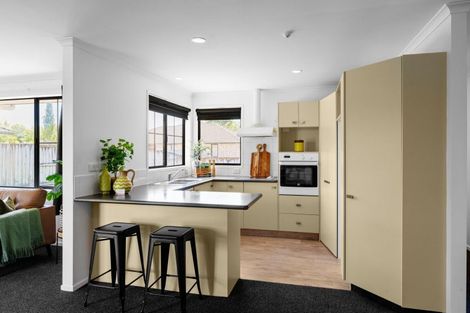 Photo of property in 15 Farnham Close, Rototuna North, Hamilton, 3210