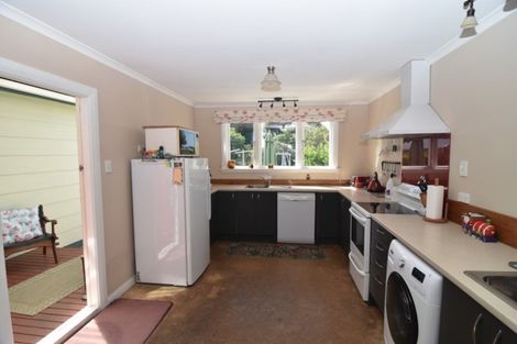 Photo of property in 493 High Street South, Carterton, 5713