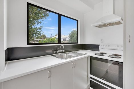 Photo of property in 16a Beech Place, Owhata, Rotorua, 3010