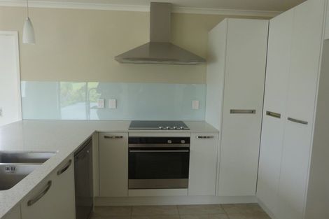 Photo of property in 28c Tram Valley Road, Swanson, Auckland, 0614