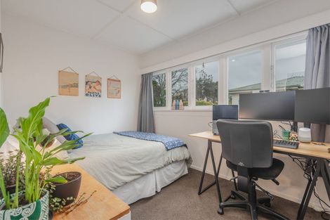 Photo of property in 12 Manson Street, Terrace End, Palmerston North, 4410