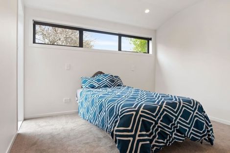 Photo of property in 70b Colwill Road, Massey, Auckland, 0614