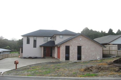 Photo of property in 1 Nita Place, The Gardens, Auckland, 2105